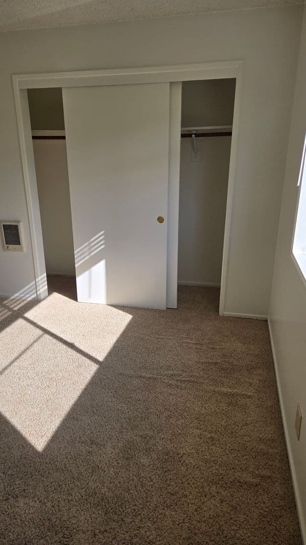 Isla Vista Apartment: 851 Camino Pescadero
