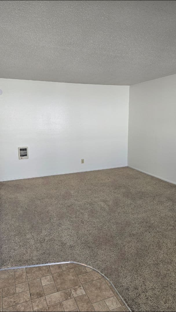Isla Vista Apartment: 851 Camino Pescadero