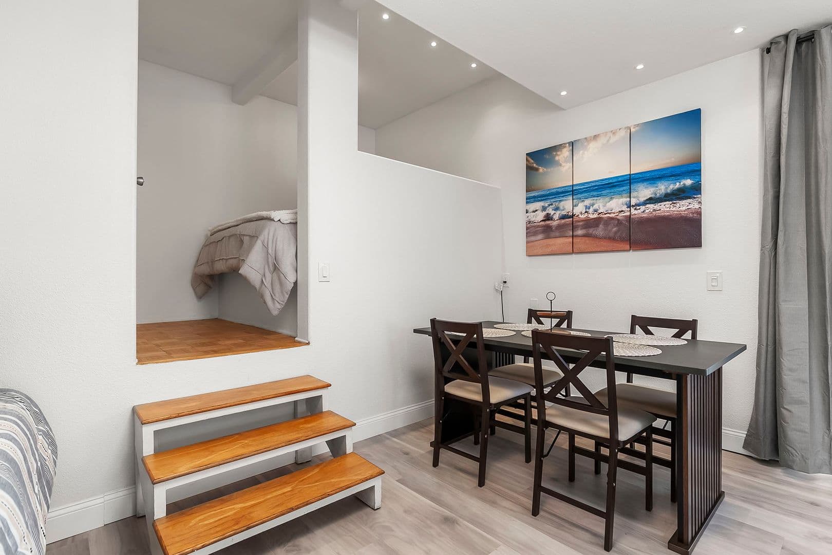 La Jolla Condo: 1311 Cave st #B