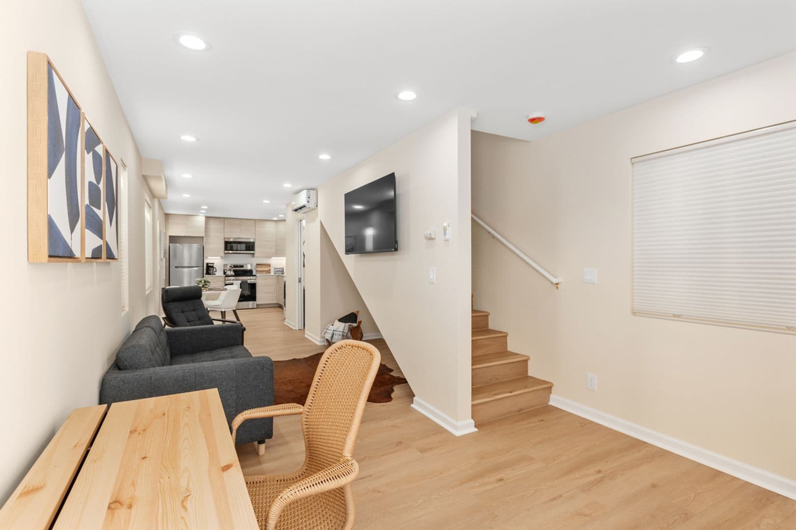 San Diego House: 3043 Oliphant St