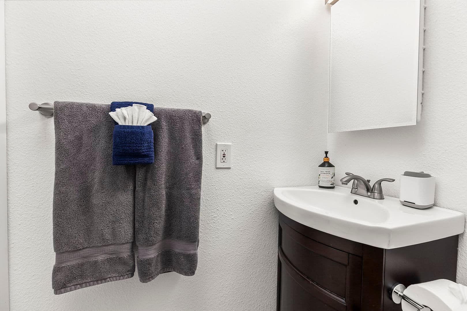 La Jolla Condo: 1311 Cave st #B
