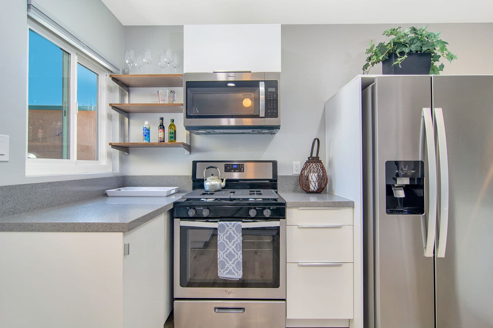 San Diego House: 1835 Locust Street