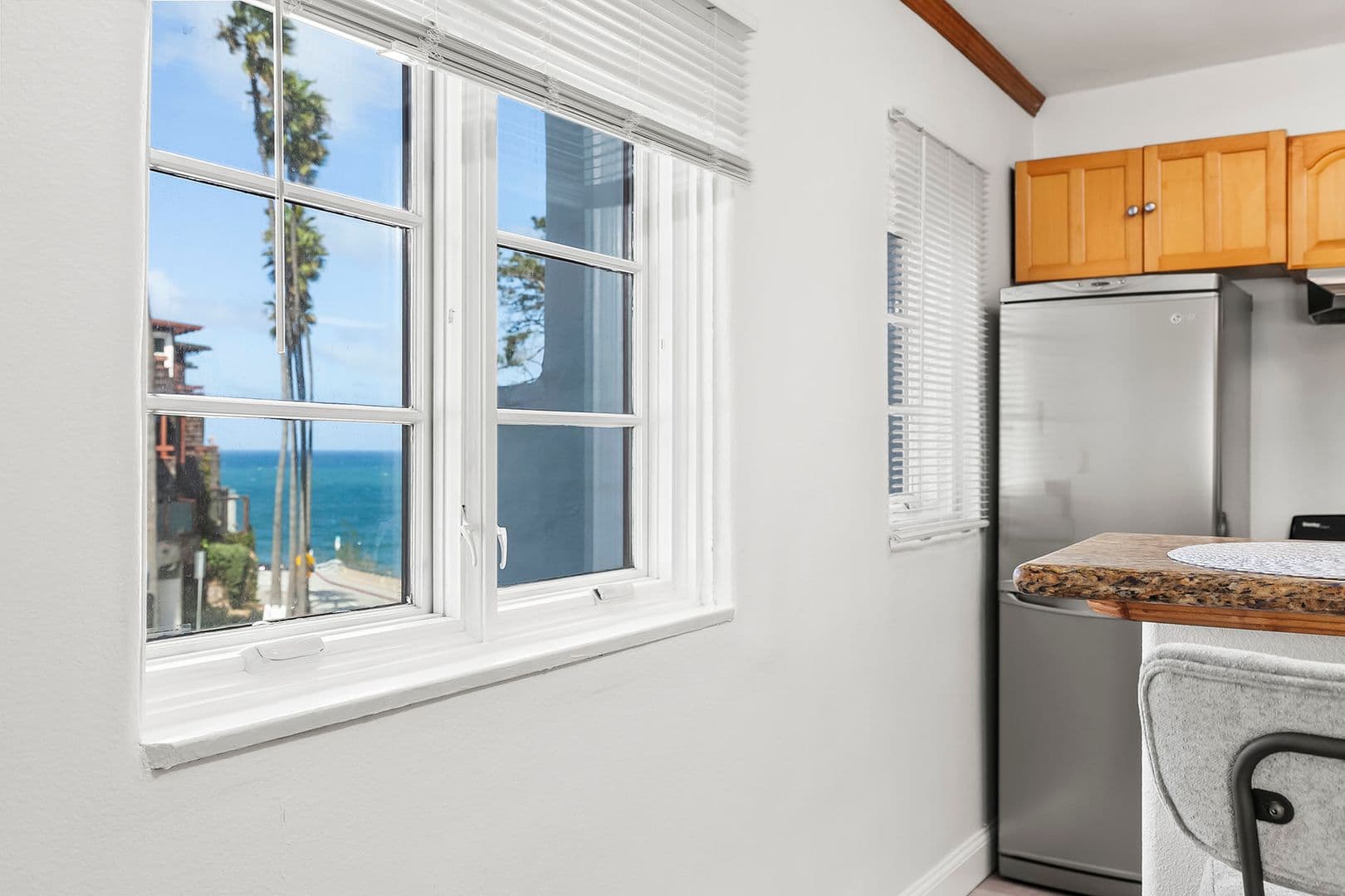 La Jolla Condo: 1311 Cave st #B