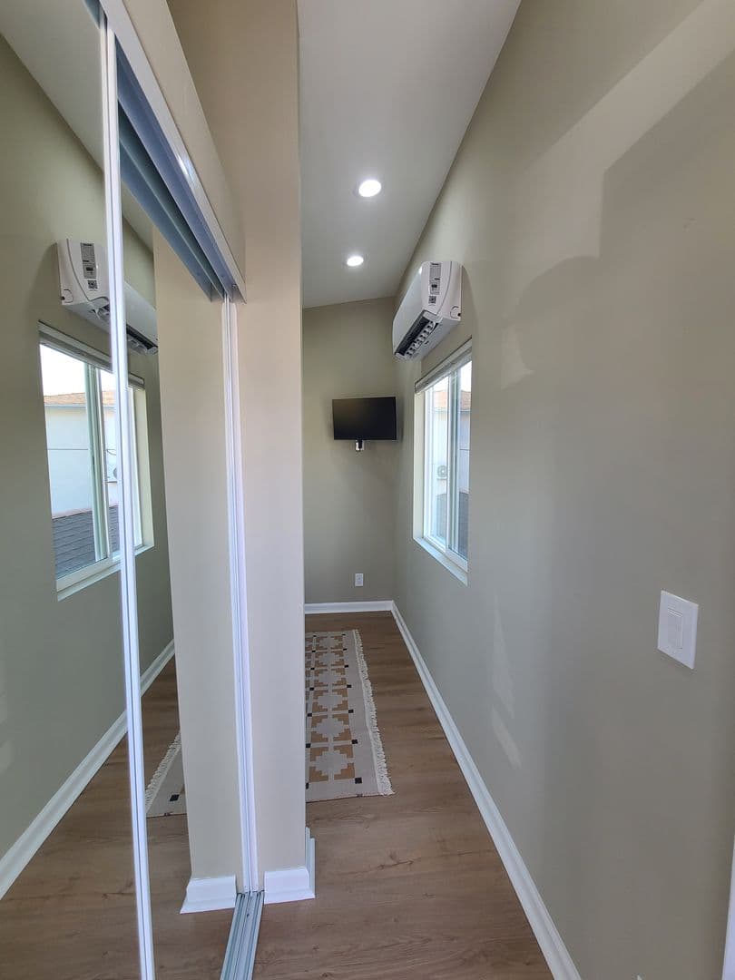 San Diego House: 3043 Oliphant St