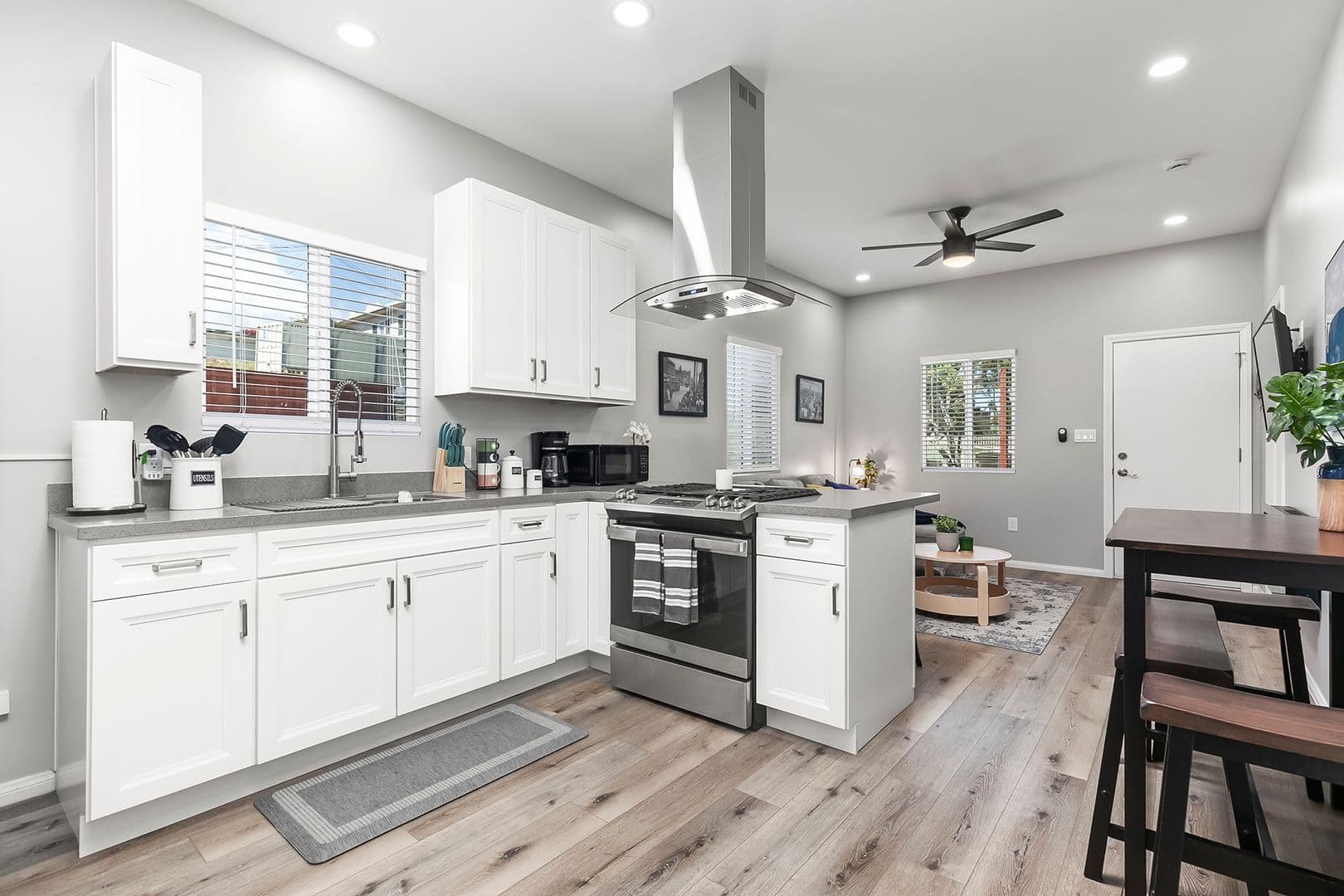 San Diego House: 2643 G St