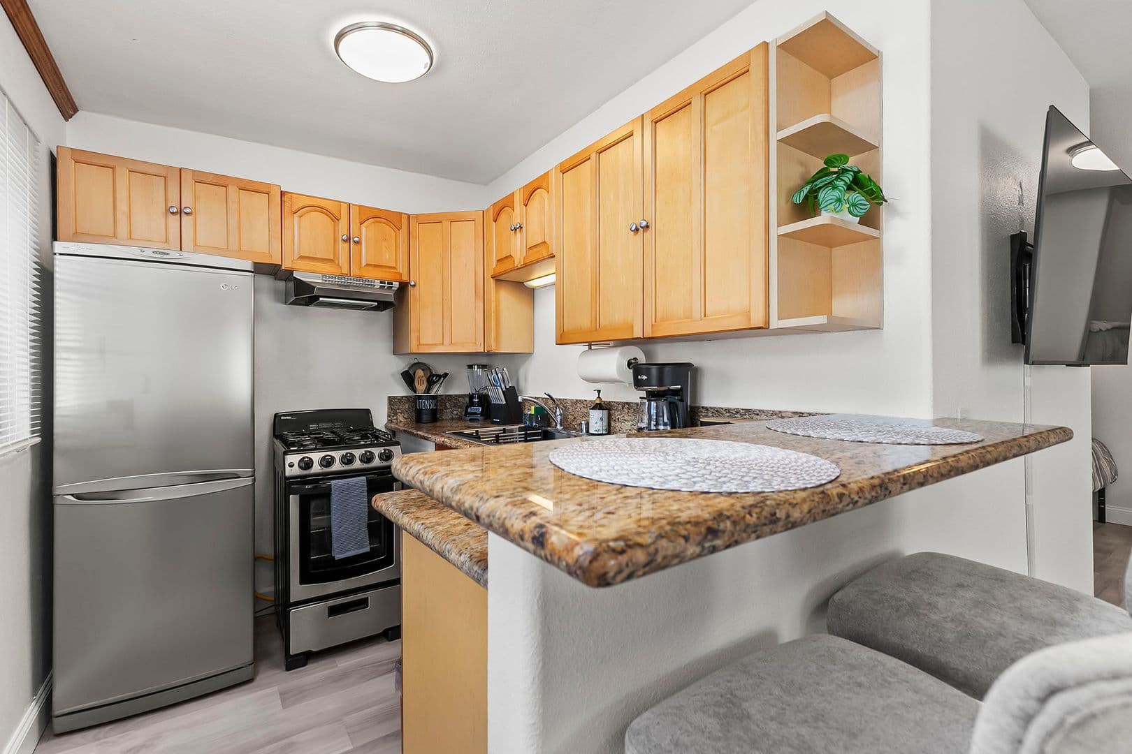 La Jolla Condo: 1311 Cave st #B