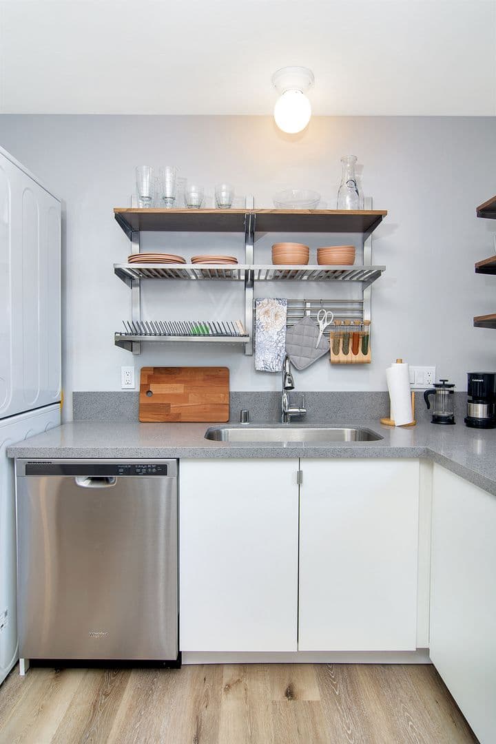 San Diego House: 1835 Locust Street