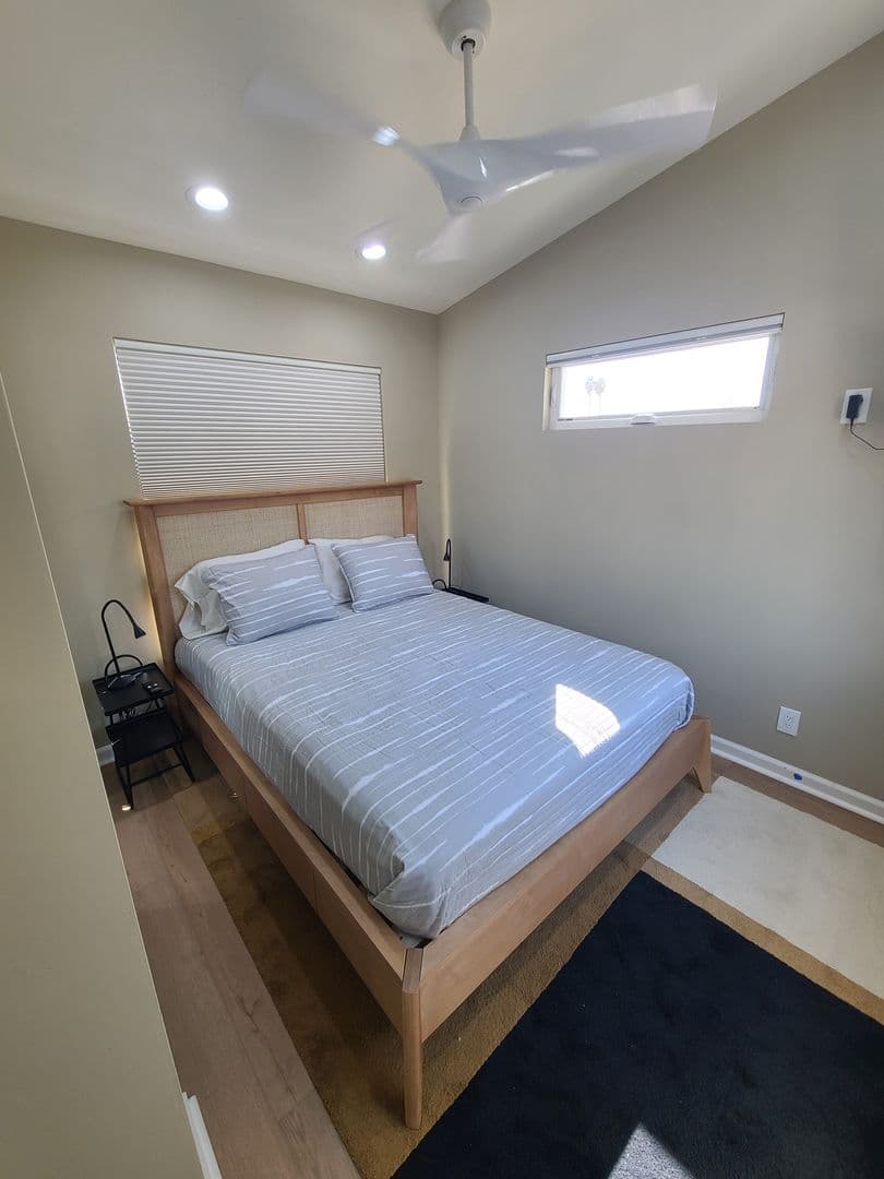 San Diego House: 3043 Oliphant St