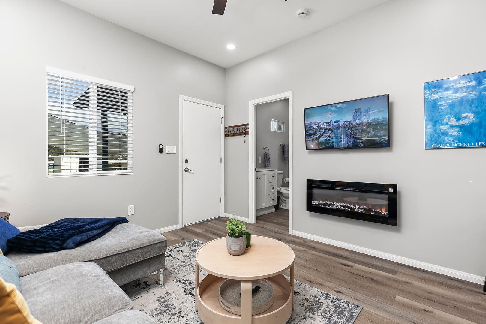 San Diego House: 2643 G St