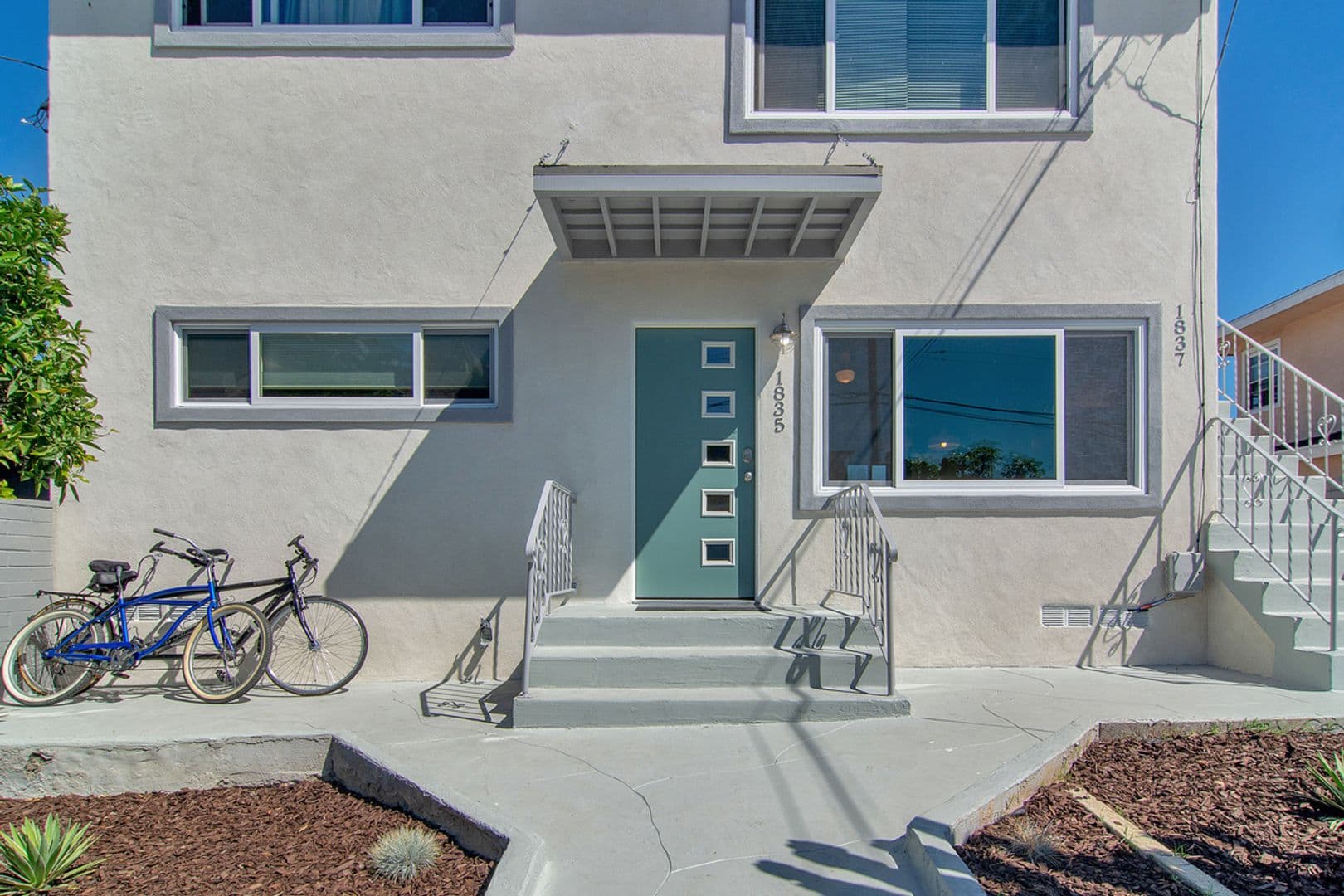 San Diego House: 1835 Locust Street