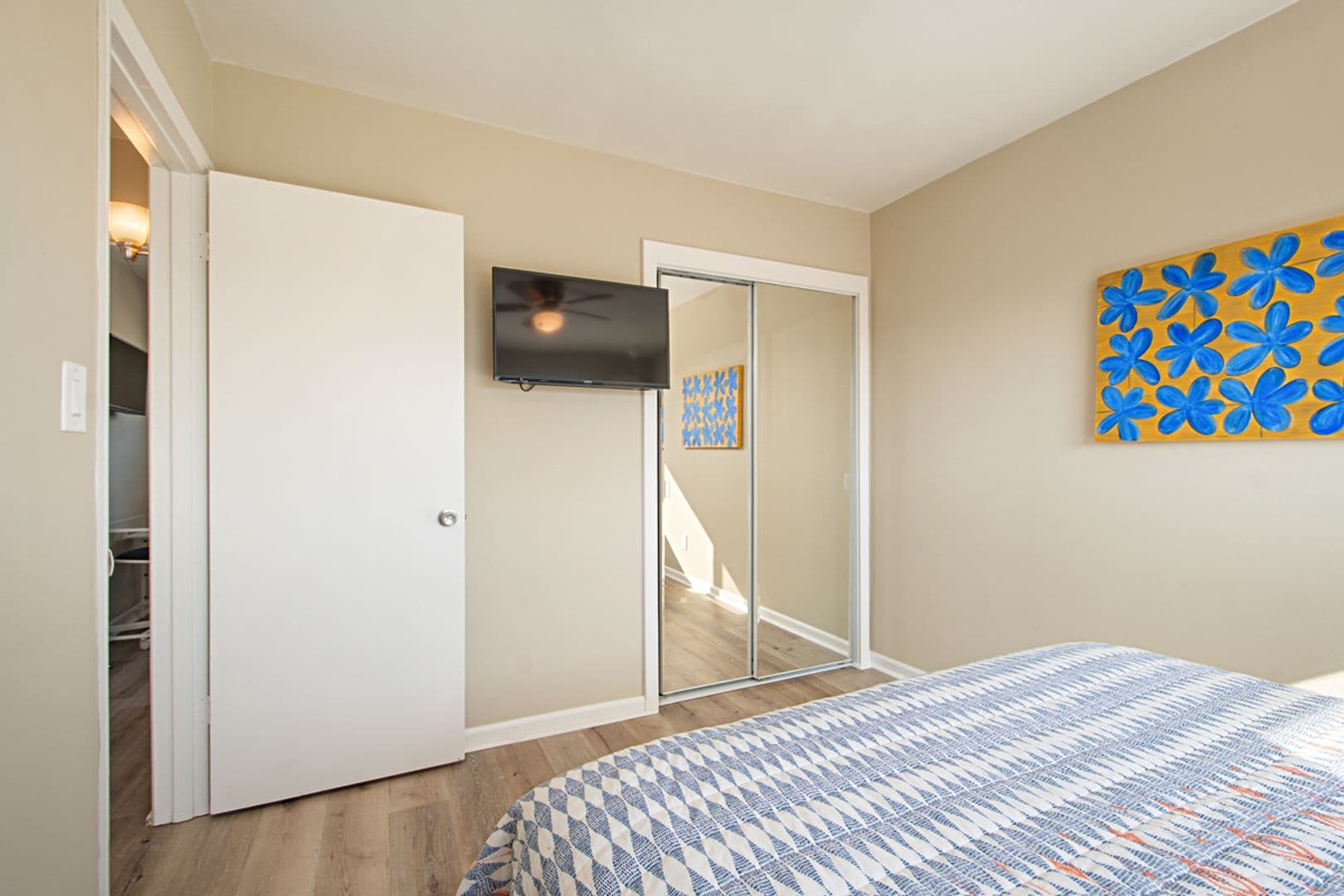 San Diego Condo: 1837 Locust Street