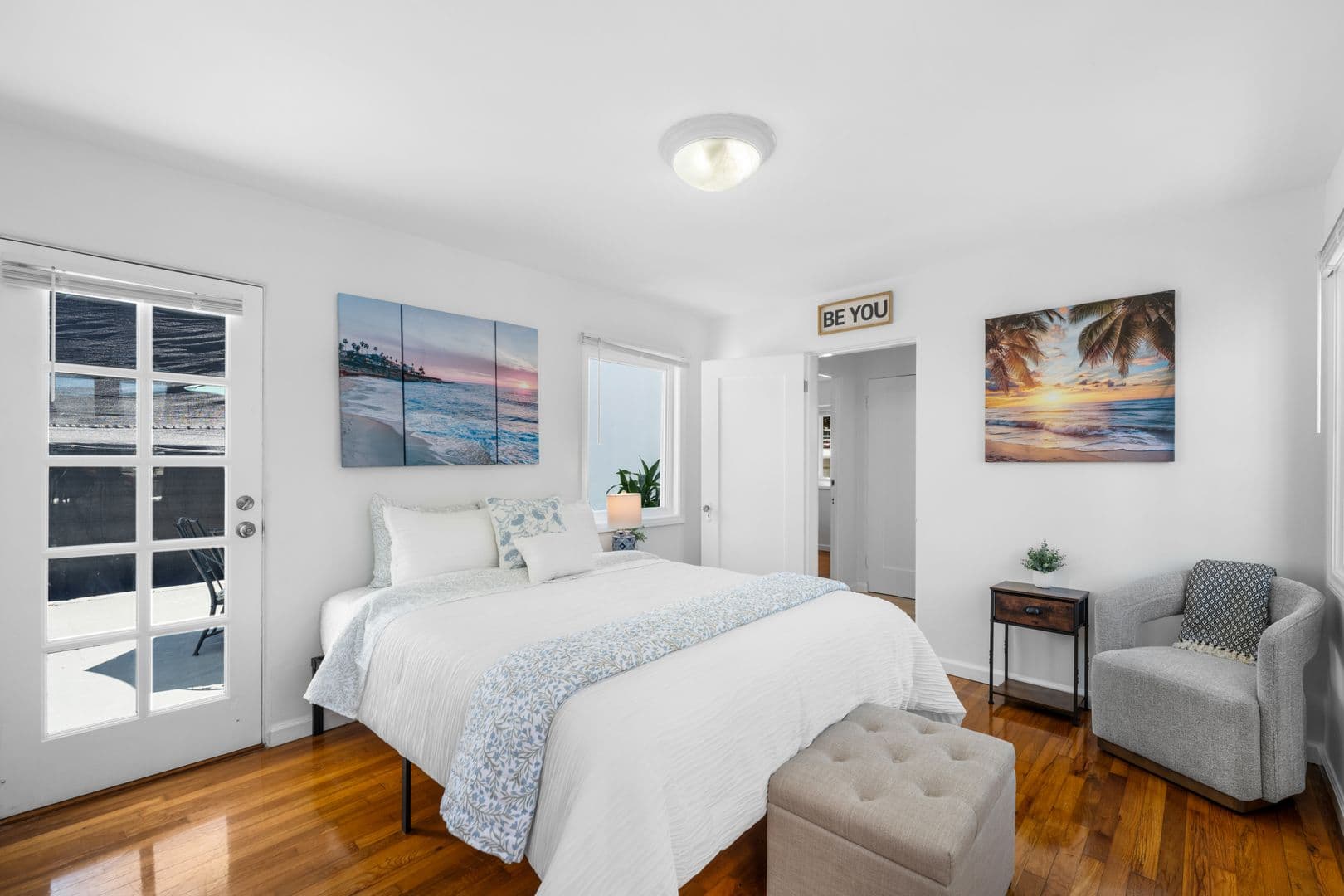 San Diego House: 1303 Cave St