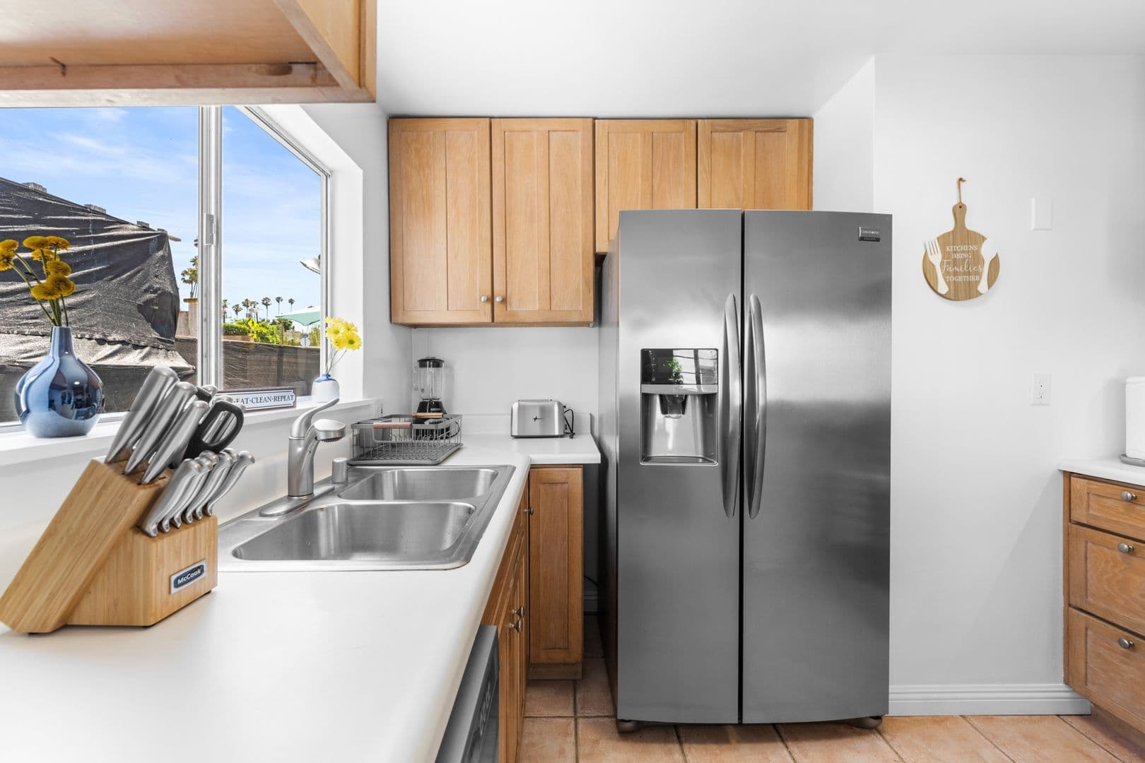 San Diego House: 1303 Cave St