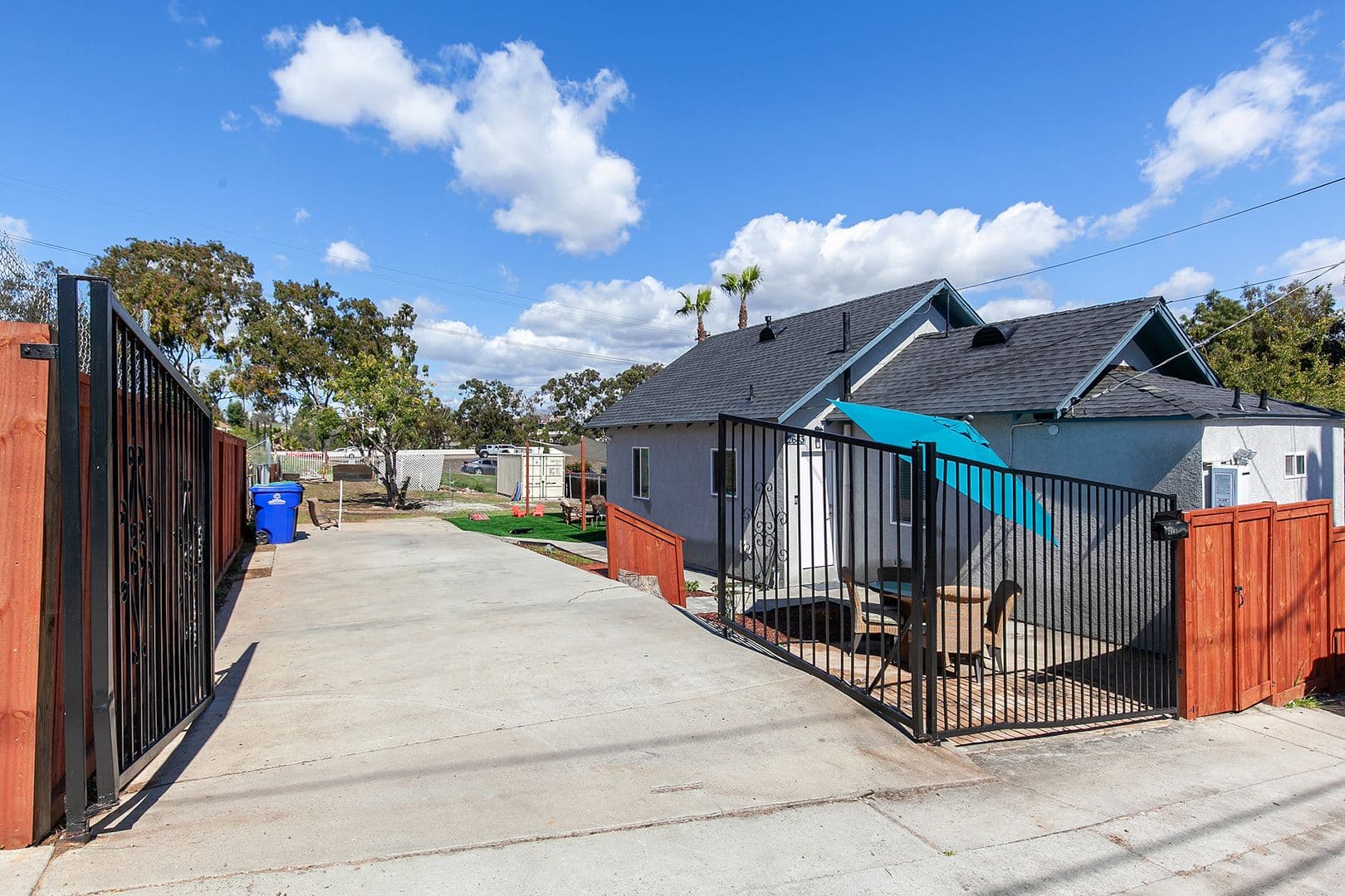 San Diego House: 2643 G St