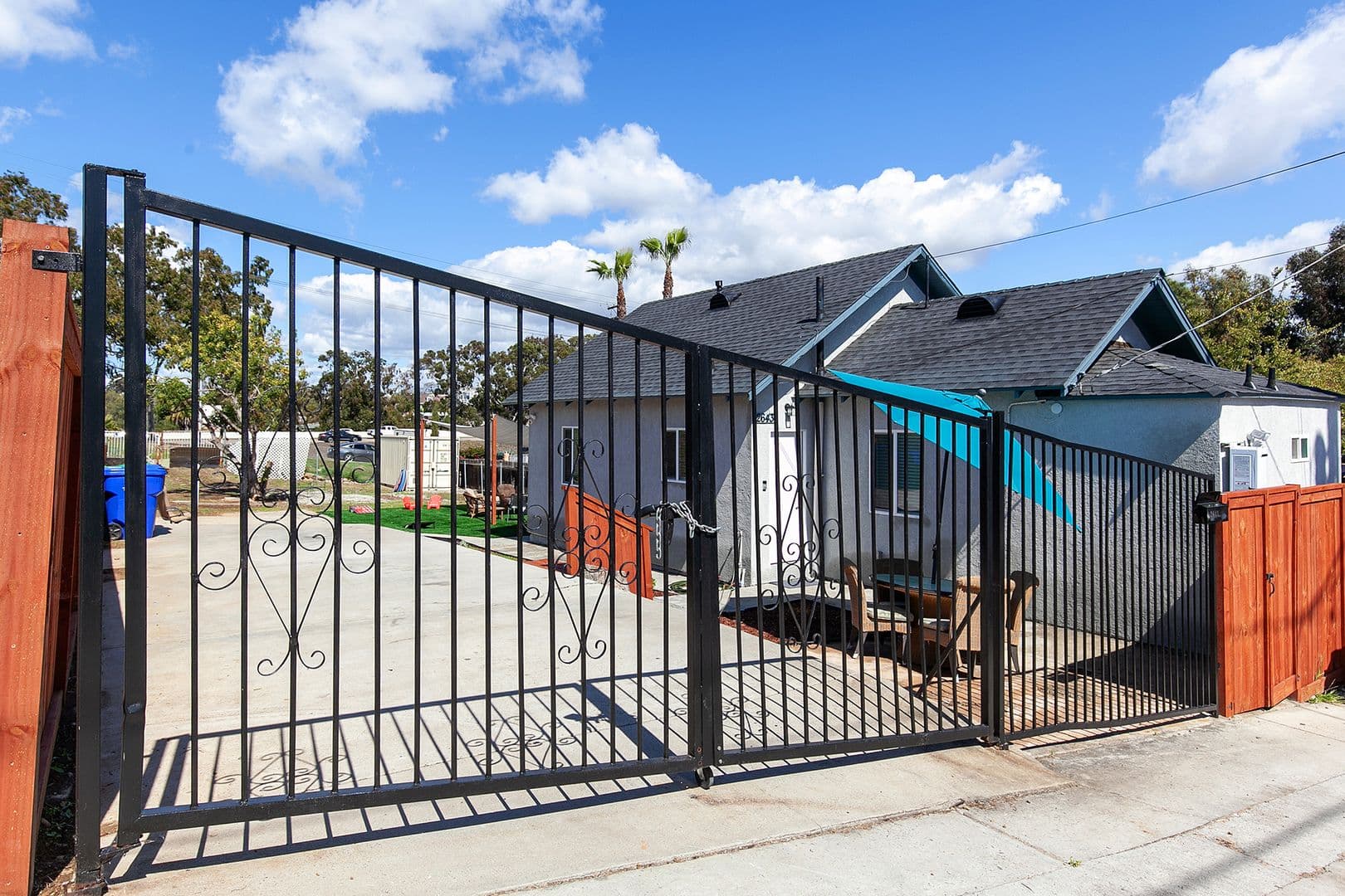 San Diego House: 2643 G St