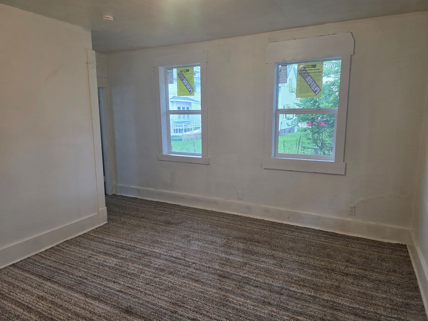 Goshen House: 216 New St
