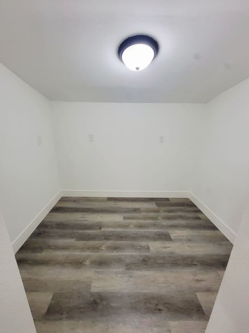 South Bend House: 2118 Lincolnway W