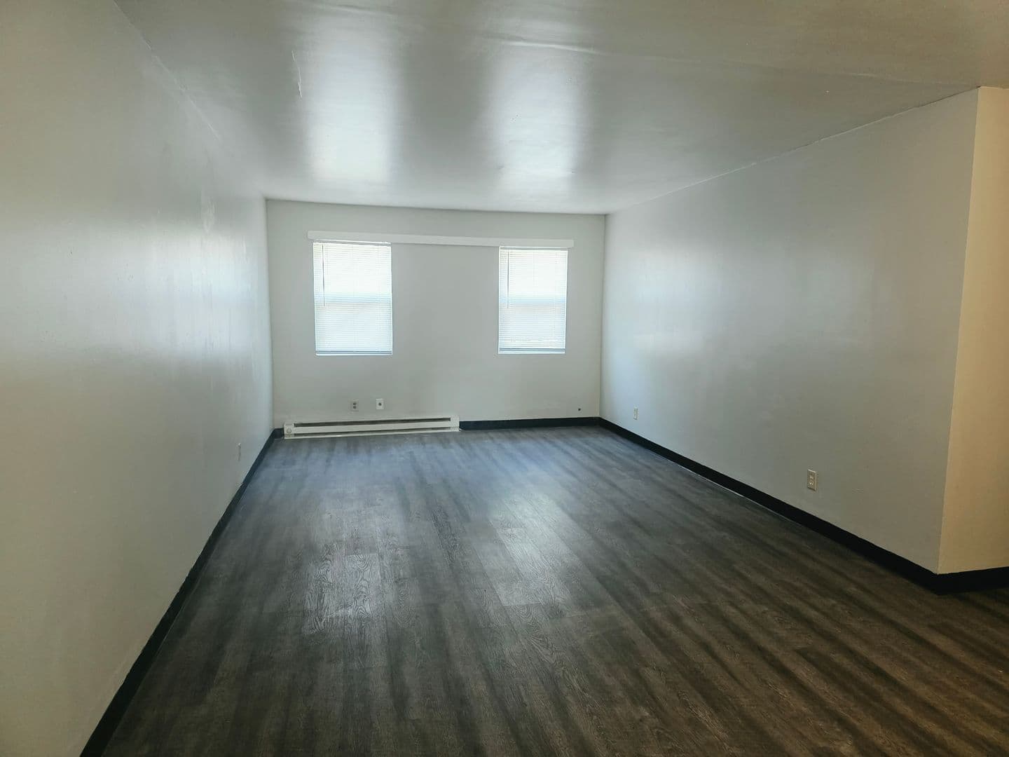 Elkhart Apartment: 310 Division St
