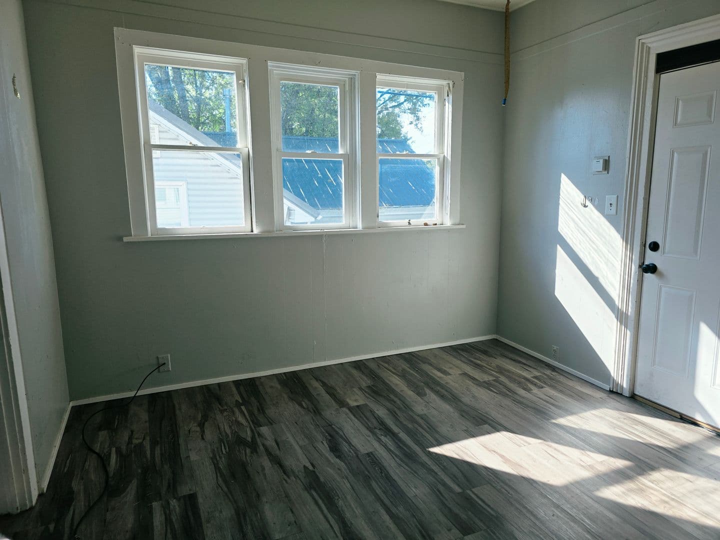 Warsaw Apartment: 111 S Wood St