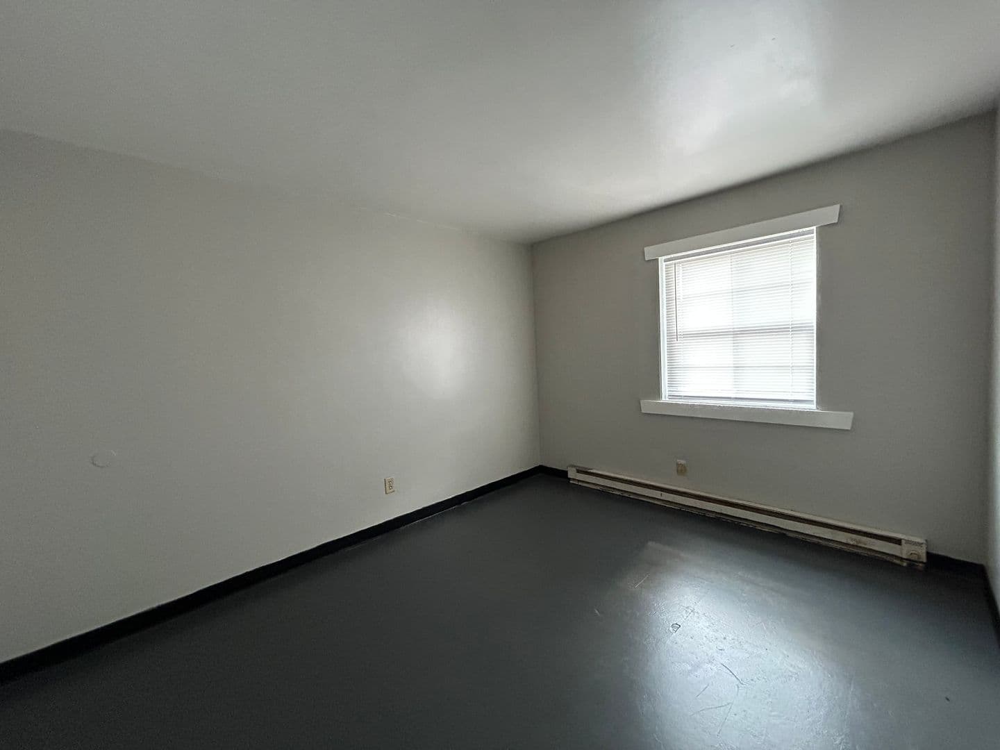Elkhart Apartment: 310 Division St