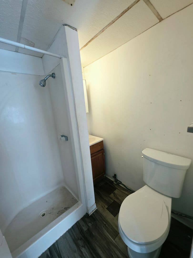 Warsaw Apartment: 111 S Wood St