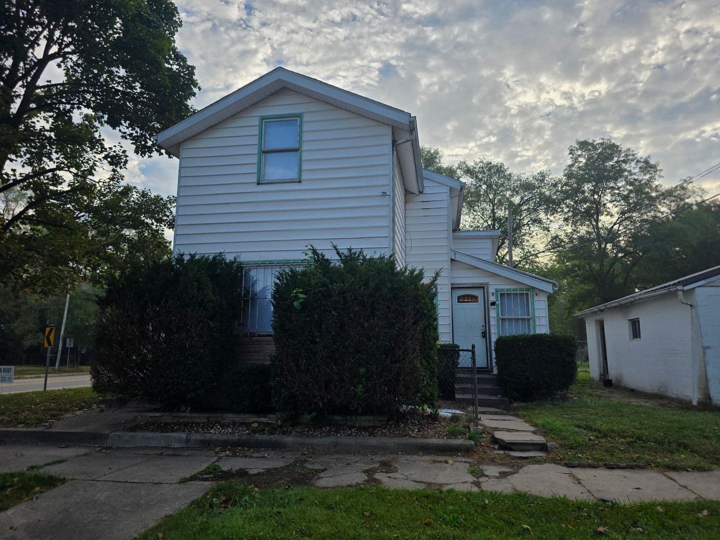 South Bend House: 124 Studebaker St