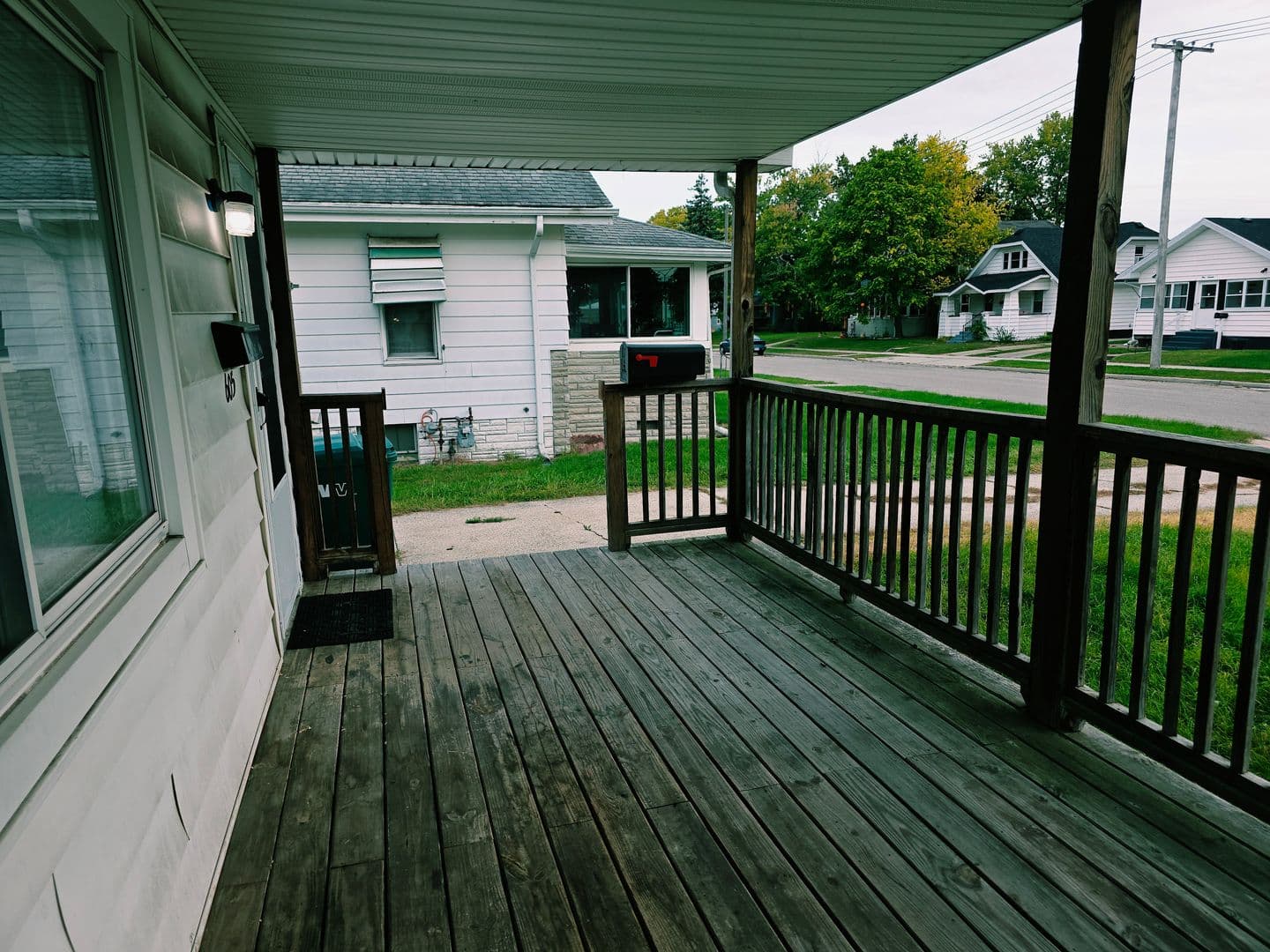 Mishawaka House: 605 S Middleboro Ave