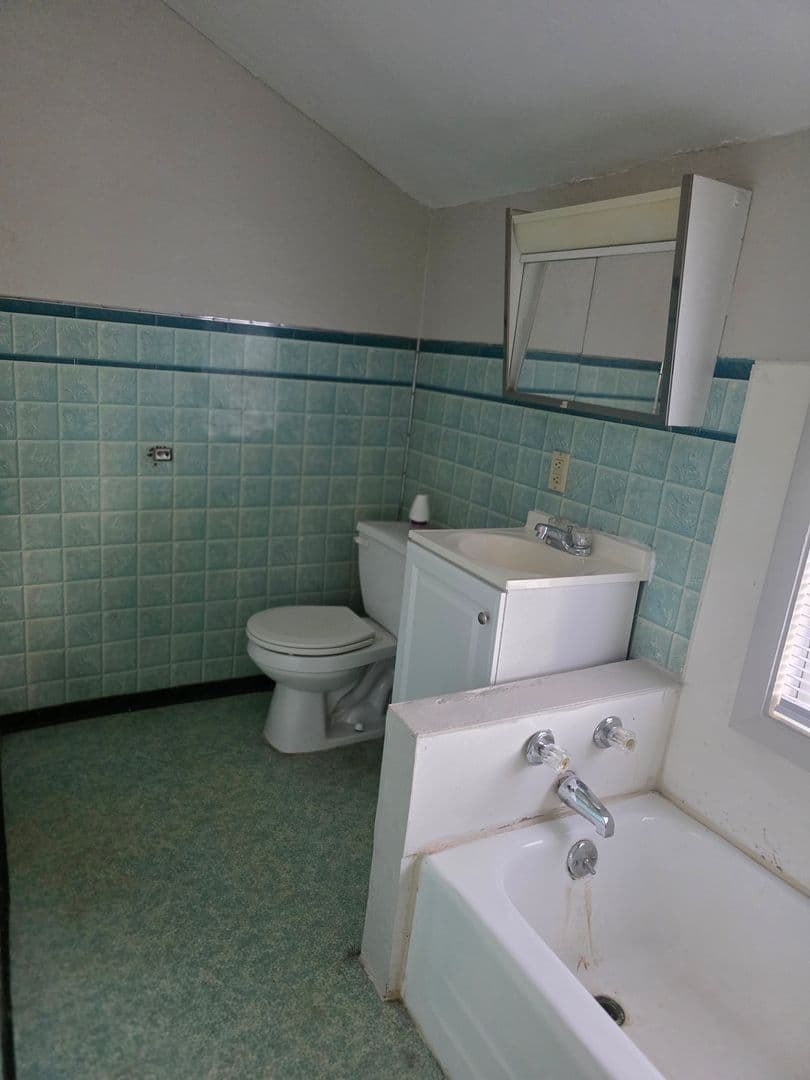 South Bend House: 124 Studebaker St