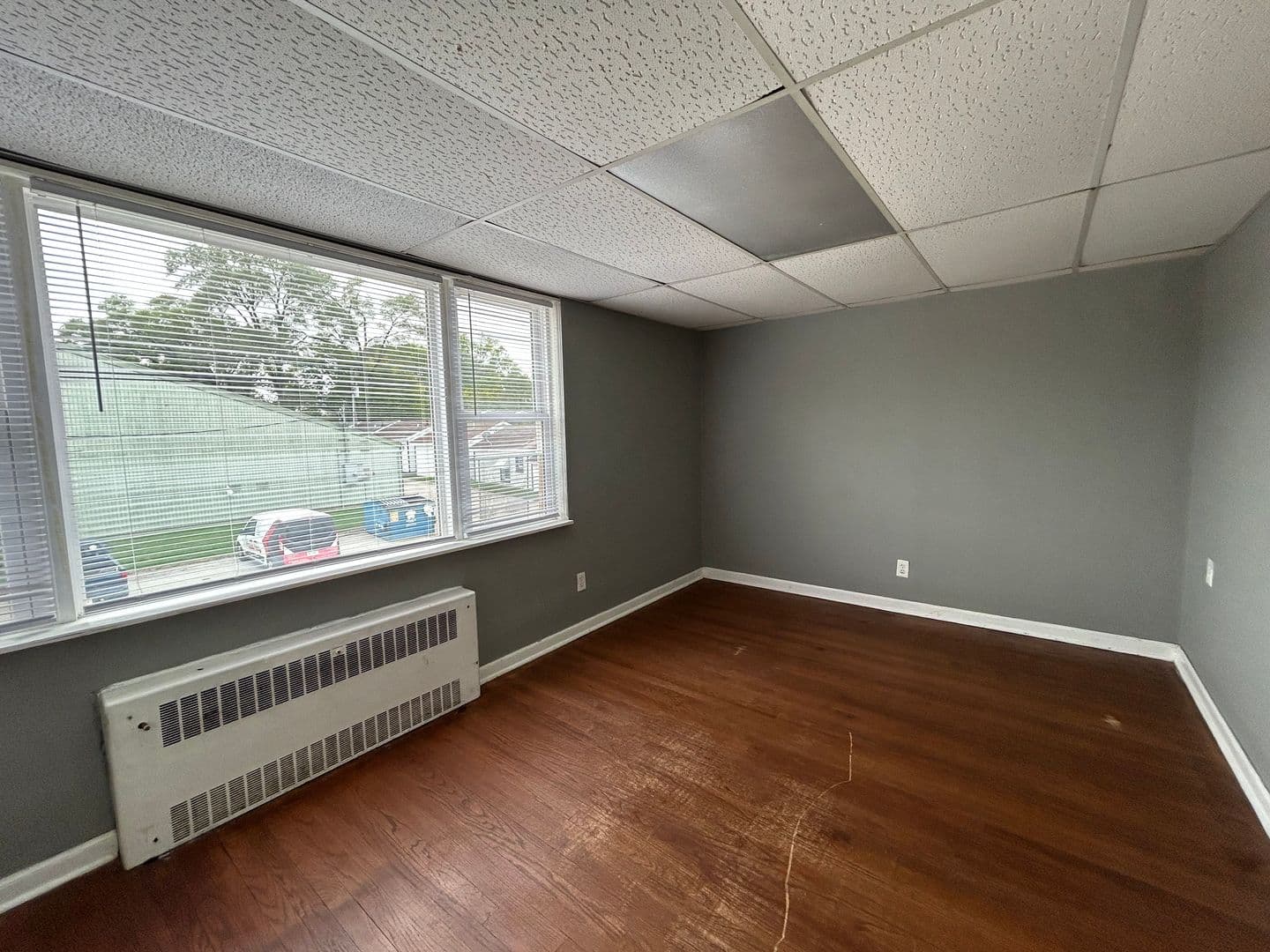 Roseland Apartment: 101 W Willow Dr