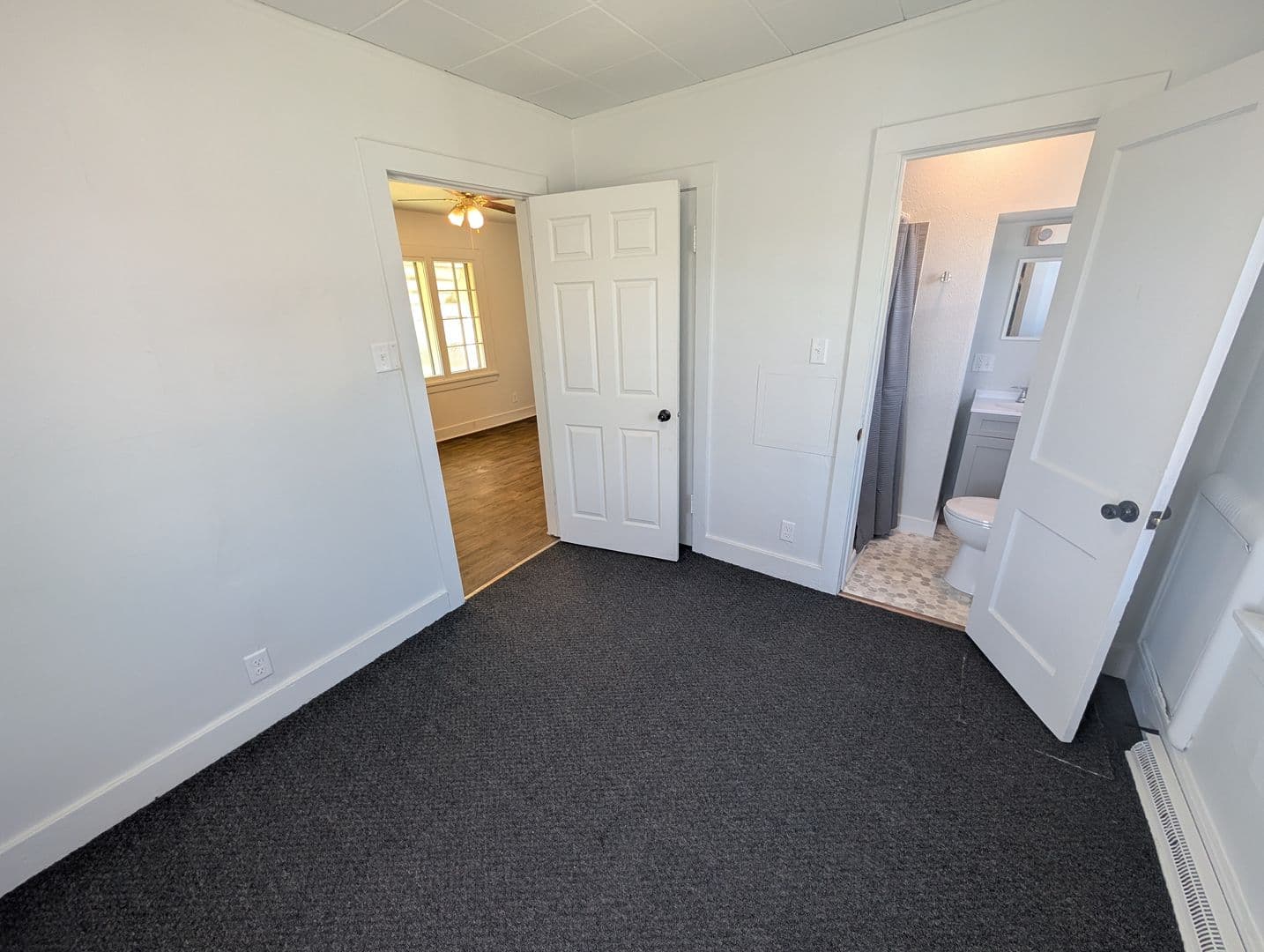 Mishawaka House: 923 S Logan St