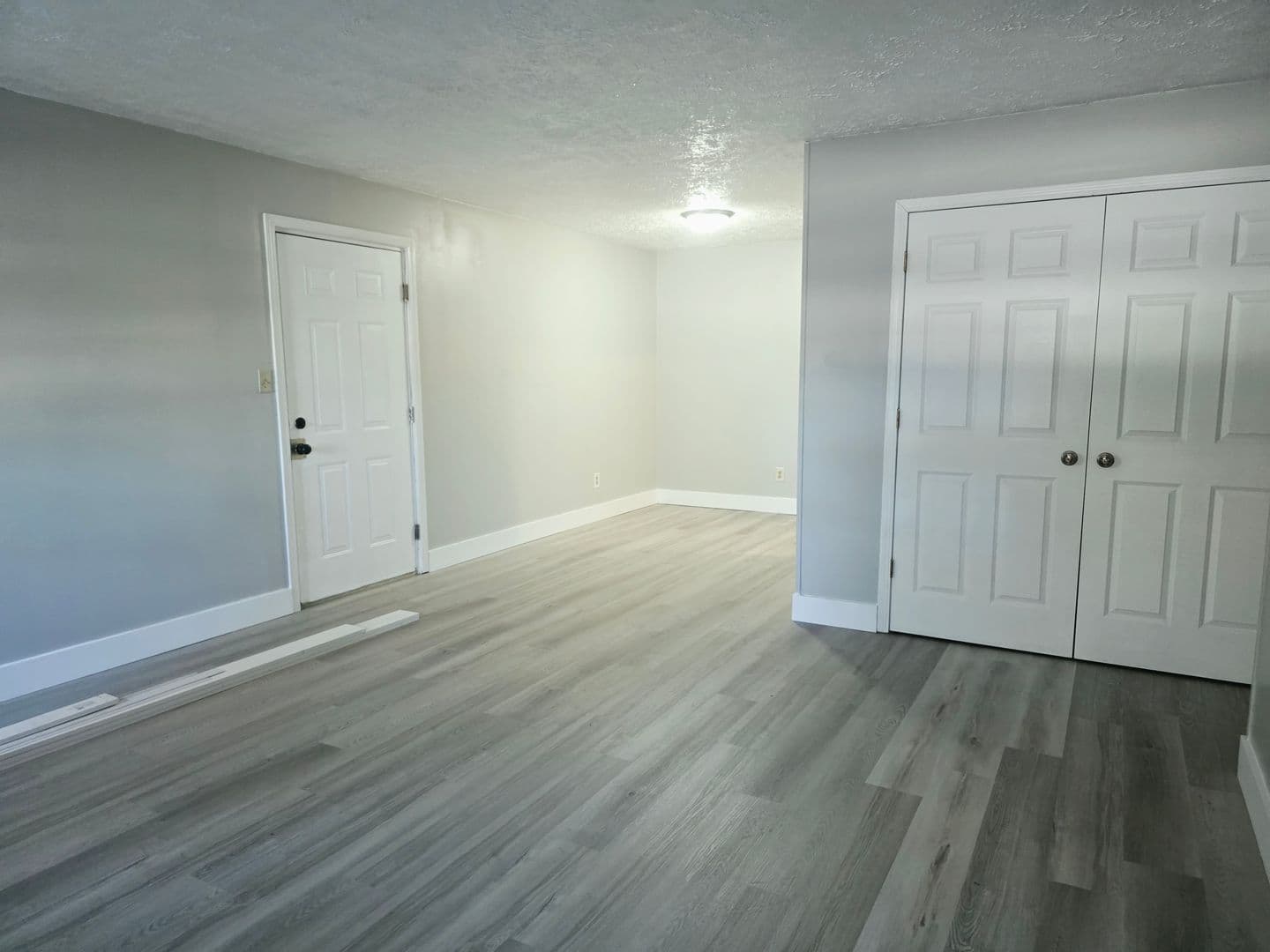 Elkhart Apartment: 310 Division St