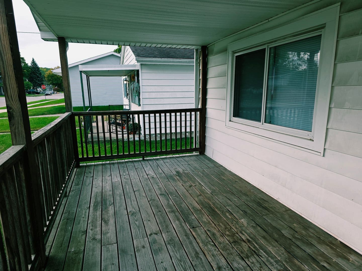 Mishawaka House: 605 S Middleboro Ave