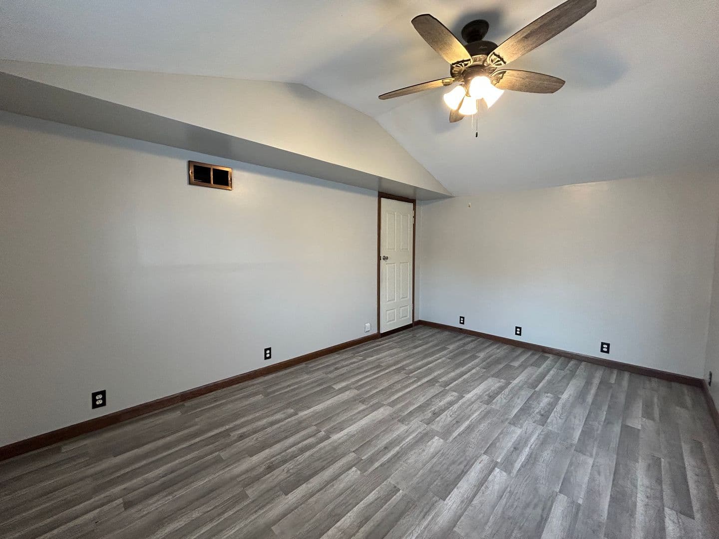 Lagrange House: 360 Parkway St
