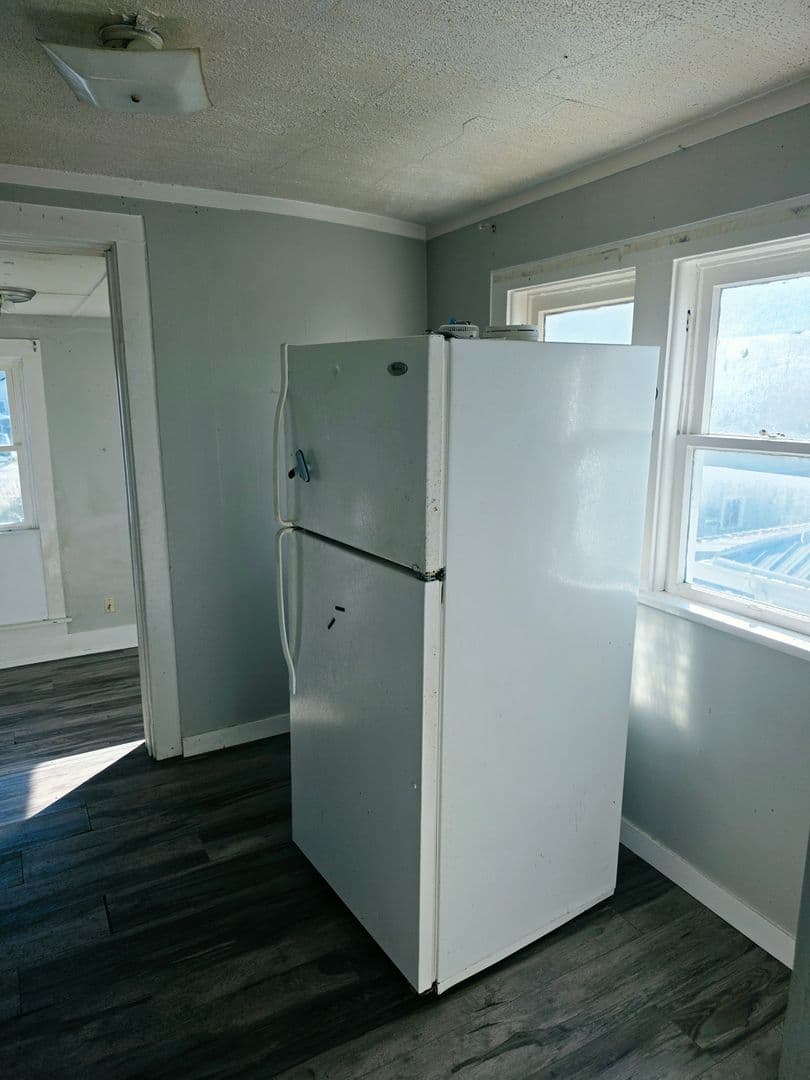 Warsaw Apartment: 111 S Wood St
