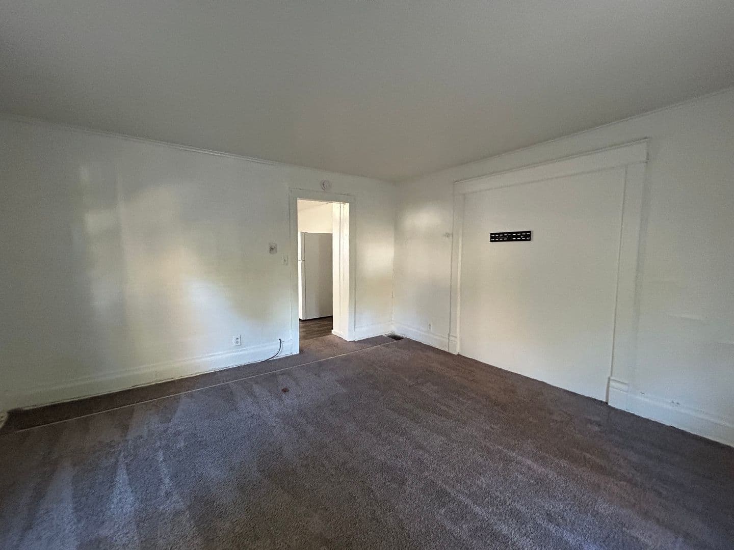 Niles Apartment: 1219 N 5th