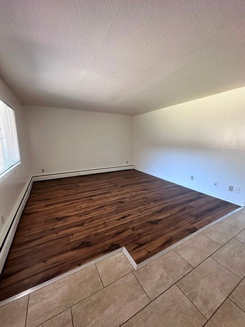 Klamath Falls Apartment: 2544 Union Street
