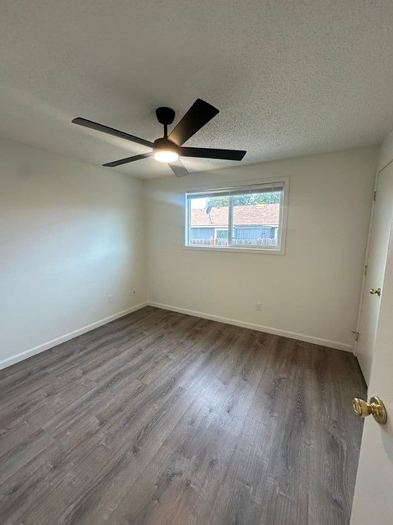 Klamath Falls Apartment: 2647 Pear Street