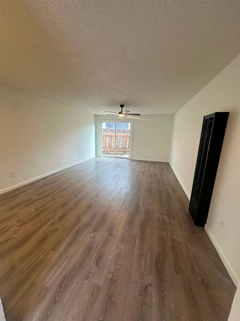 Klamath Falls Apartment: 2647 Pear Street