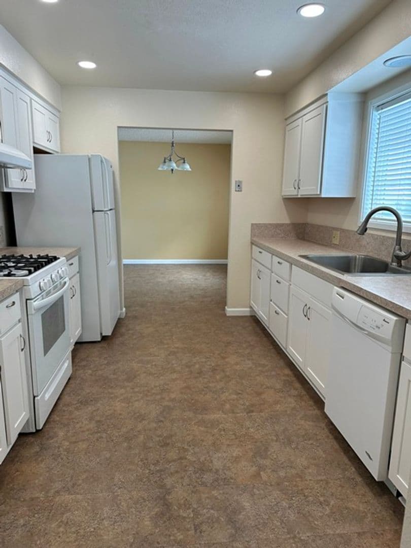 Klamath Falls House: 5505 Sturdivant Avenue