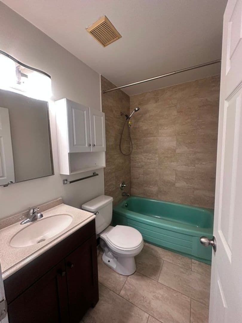 Klamath Falls Apartment: 2544 Union Street