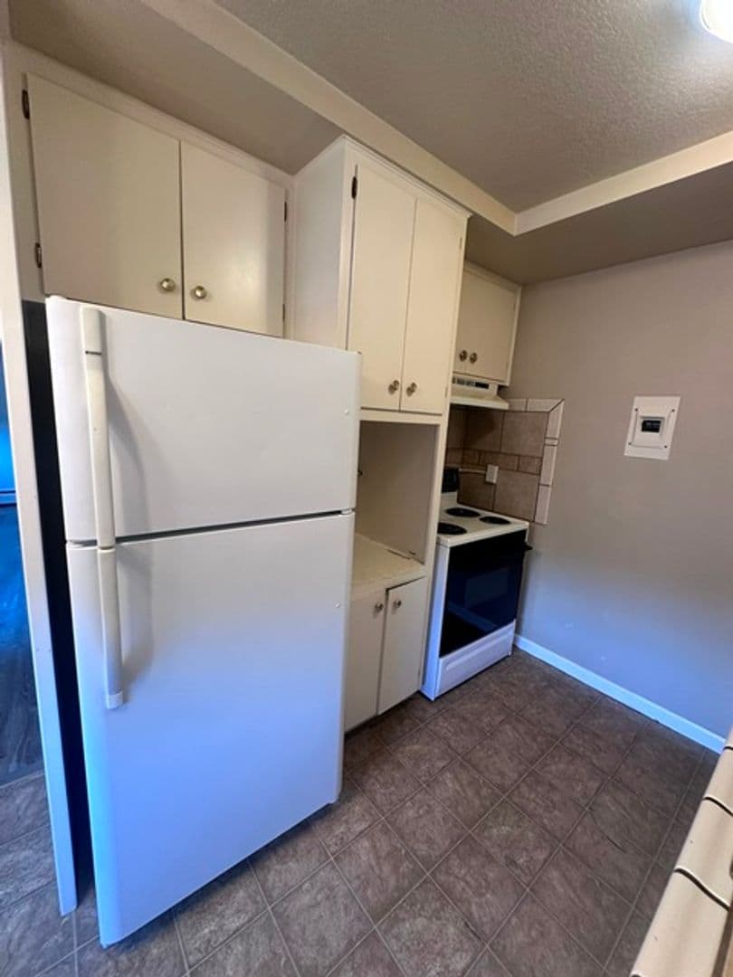 Klamath Falls Apartment: 2544 Union Street