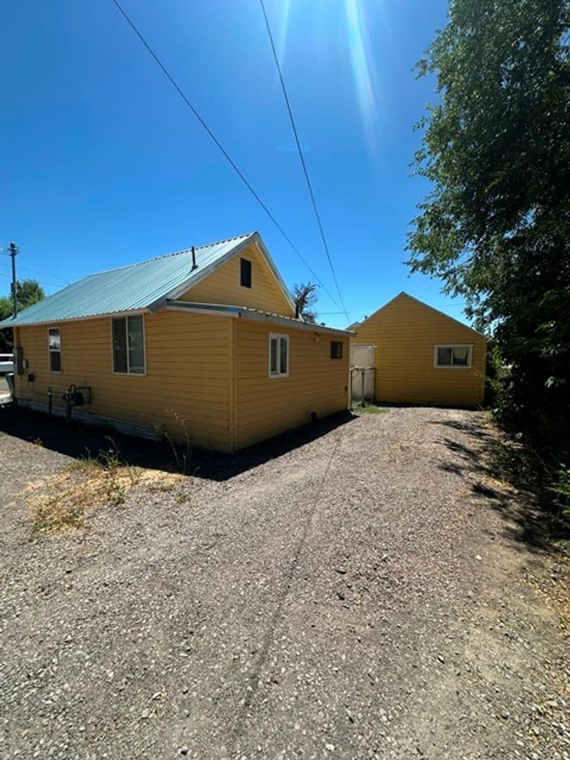 Klamath Falls House: 1220 Martin Street