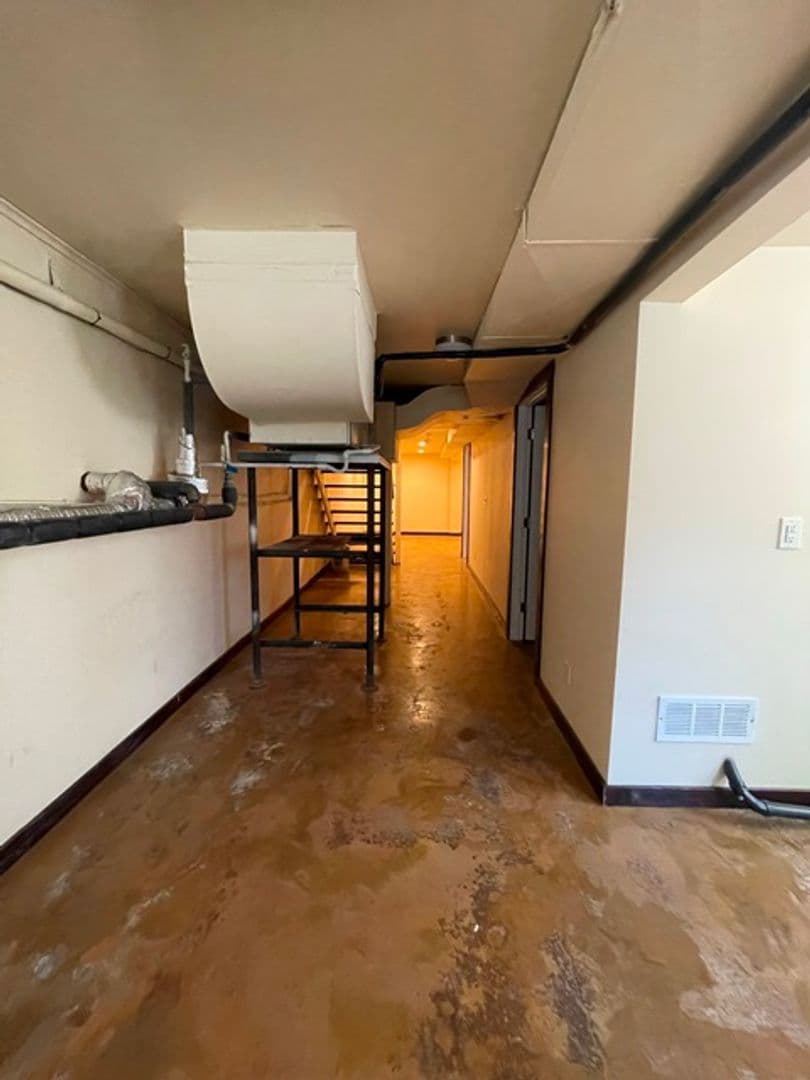 Klamath Falls House: 1040 N Eldorado Avenue