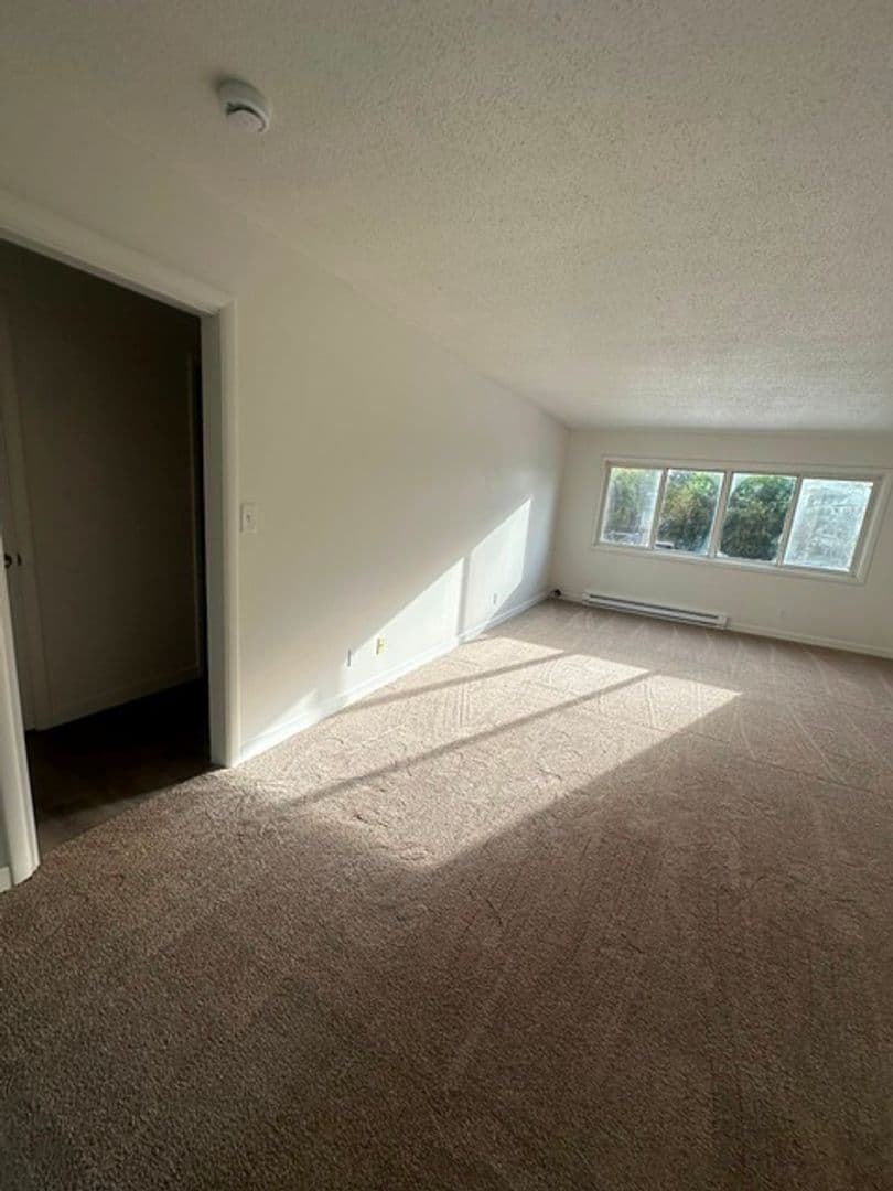 Klamath Falls Apartment: 4519 Cannon Avenue