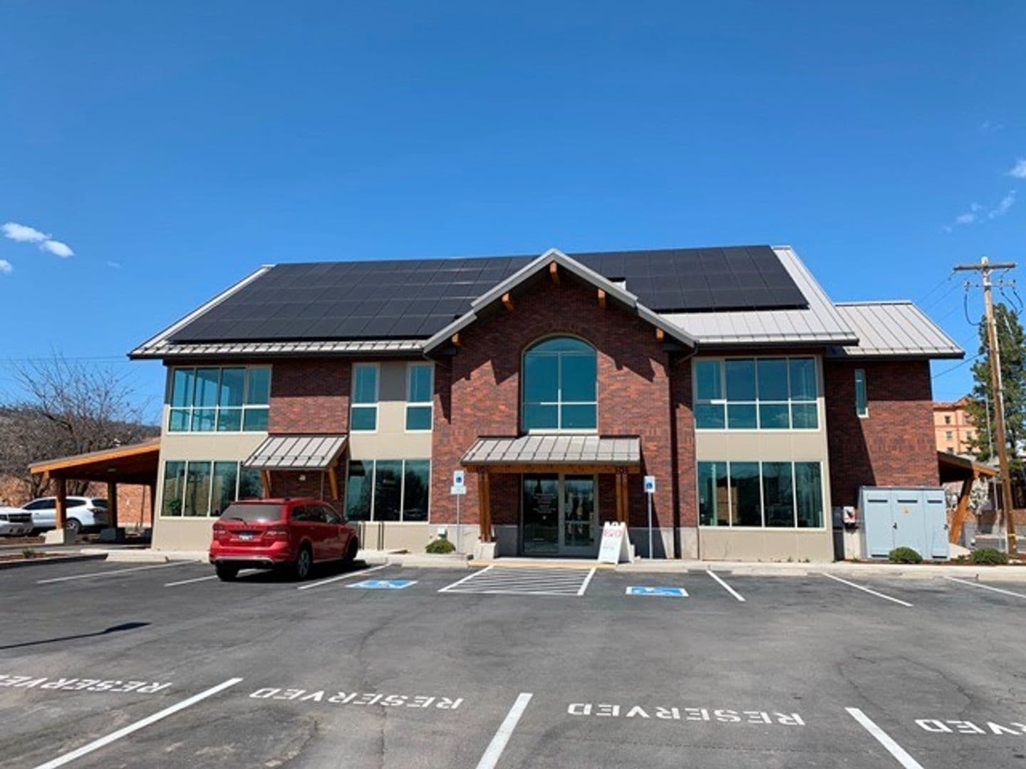 Klamath Falls Apartment: 202 Timbermill Drive