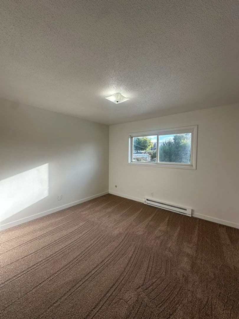 Klamath Falls Apartment: 4519 Cannon Avenue