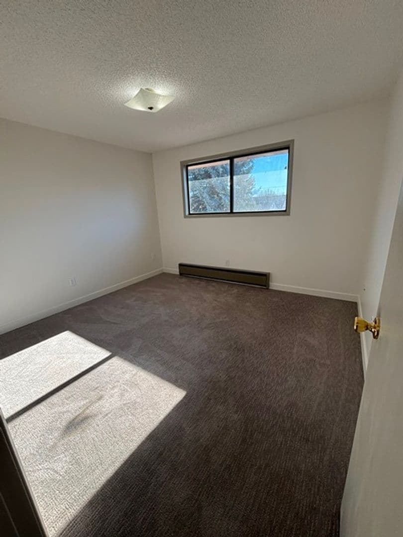 Klamath Falls Apartment: 4500 Cannon Avenue