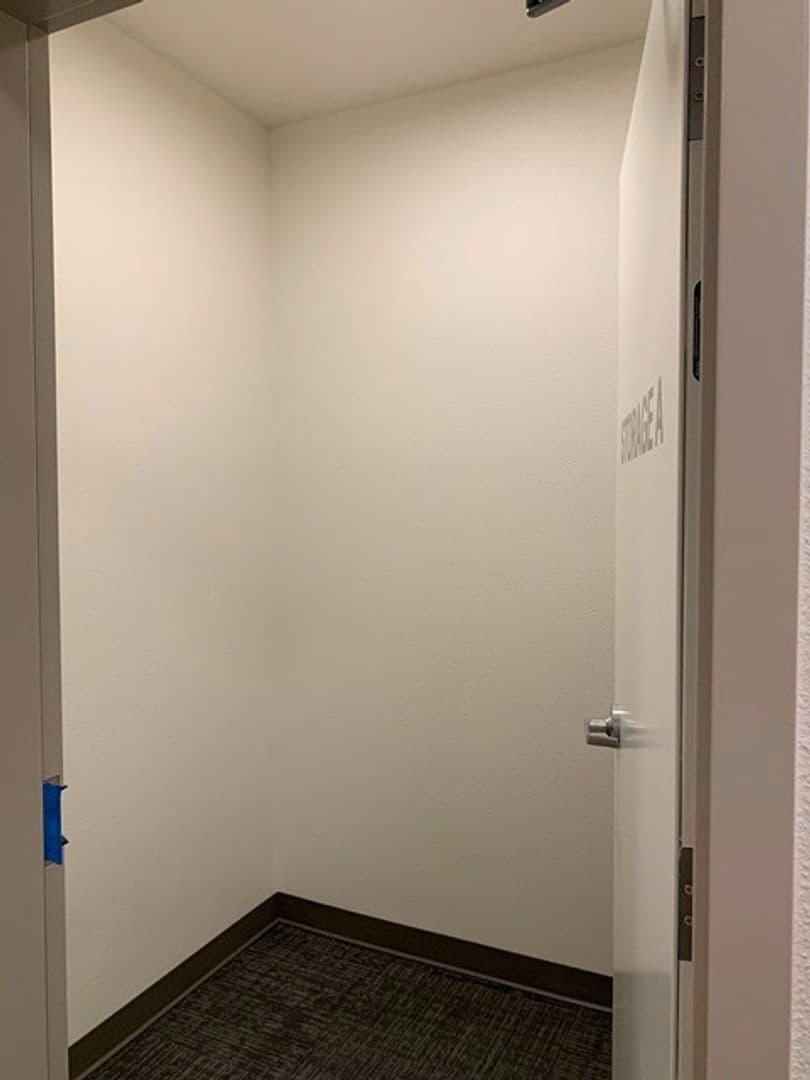 Klamath Falls Apartment: 202 Timbermill Drive