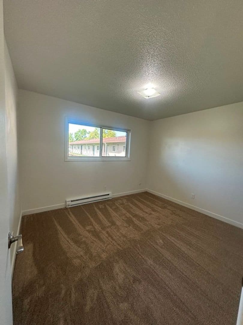 Klamath Falls Apartment: 4519 Cannon Avenue