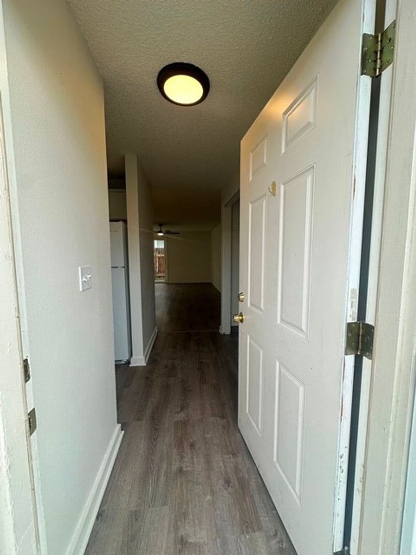 Klamath Falls Apartment: 2647 Pear Street